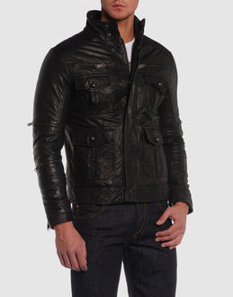Confronta prezzi Moschino jeans abbigliamento pelle capispalla pelle su yoox.com
