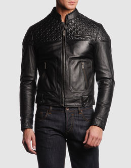 Confronta prezzi Moschino jeans abbigliamento pelle capispalla pelle su yoox.com