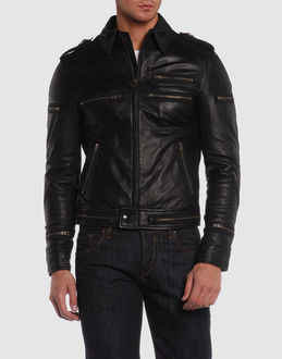 Confronta prezzi Moschino jeans abbigliamento pelle capispalla pelle su yoox.com