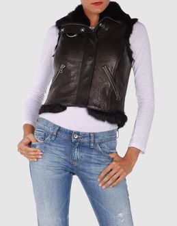Confronta prezzi Thomas wylde abbigliamento pelle capispalla pelle su yoox.com